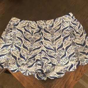 Lilly Pulitzer Scalloped edge shorts